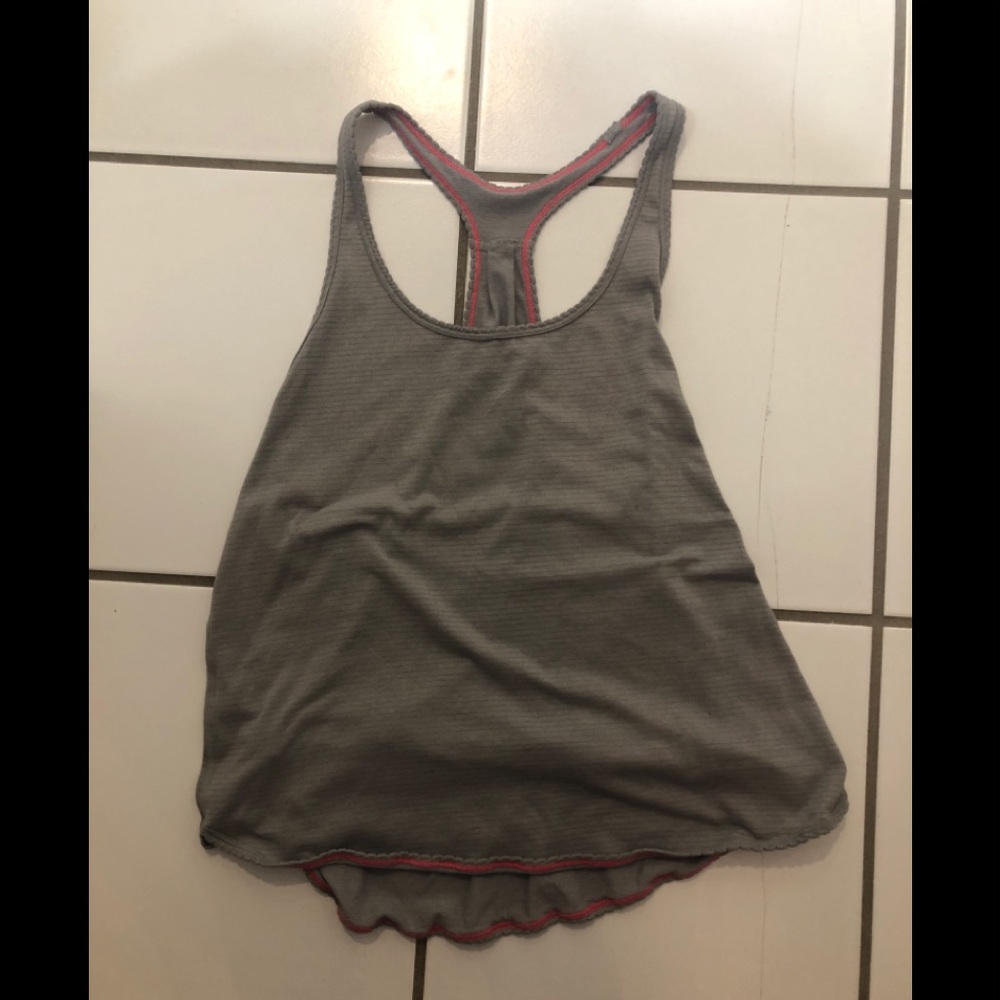 Gray lululemon tank